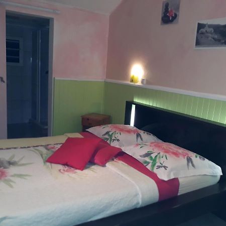 Petite Fleur De Lentilles Bed and Breakfast Cilaos Eksteriør billede