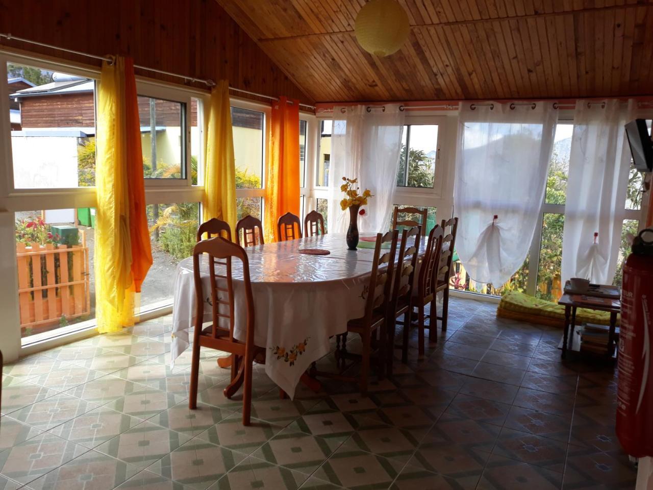 Petite Fleur De Lentilles Bed and Breakfast Cilaos Eksteriør billede
